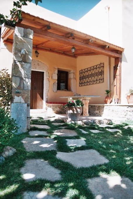 Traditional Villa With Pool In Sfakia Imbros Exteriör bild